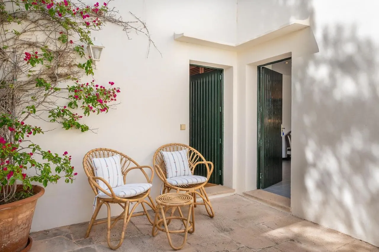 Villa Claramunda Кала де Ор 0*,